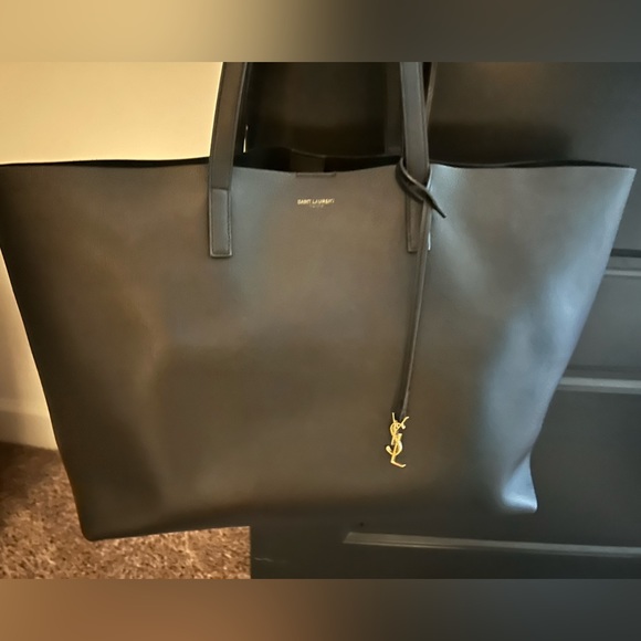 Yves Saint Laurent Black Leather Tote - Picture 2 of 14